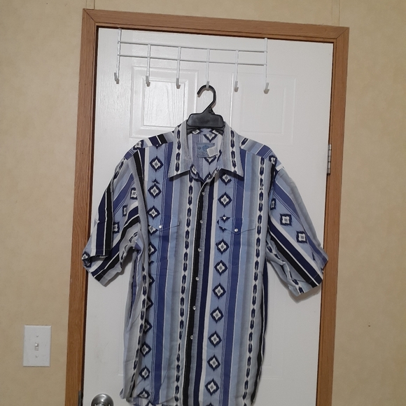 American Hero short sleeved button down shirt - Picture 1 of 2